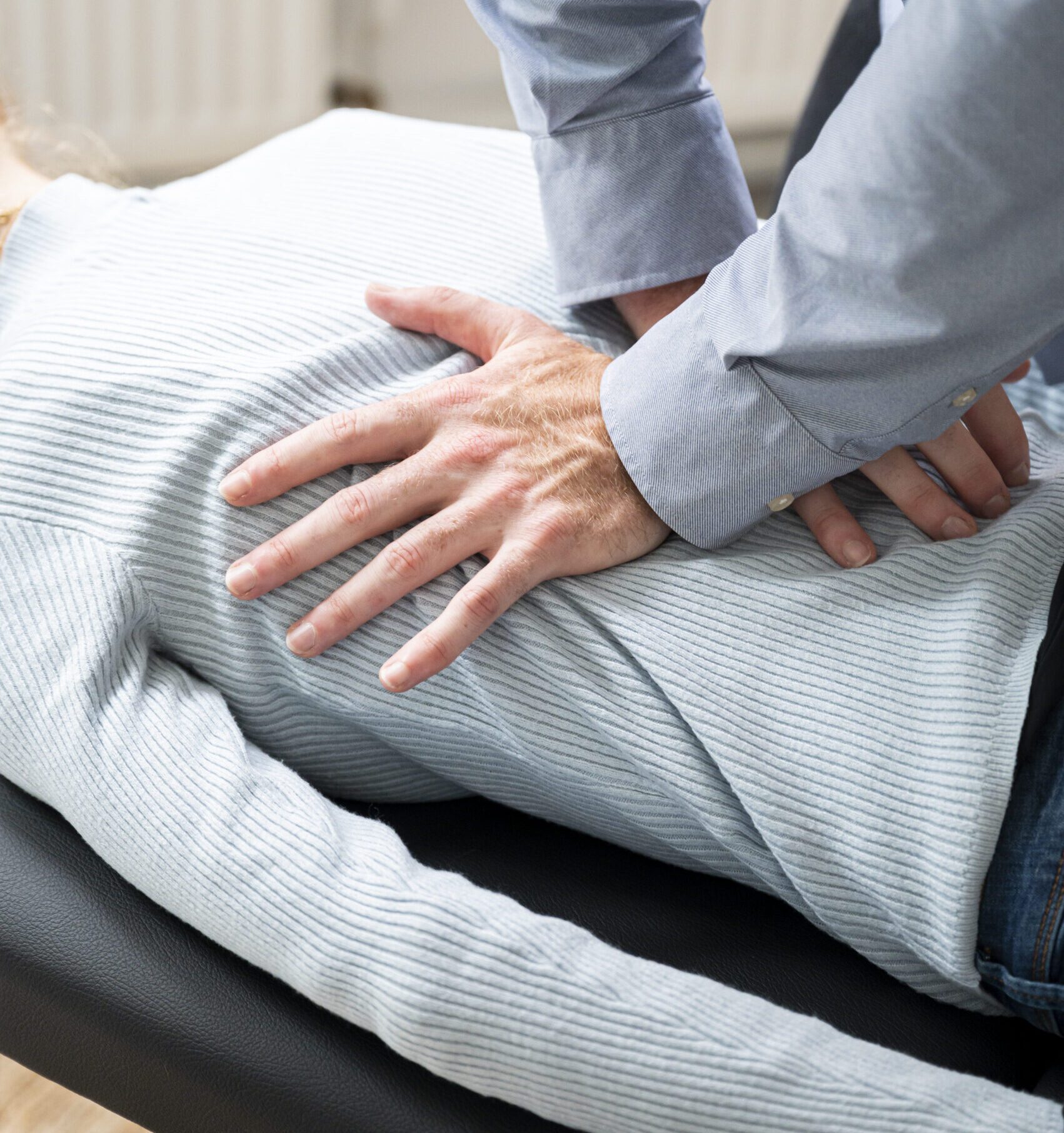 Pain between the shoulder blades at risk