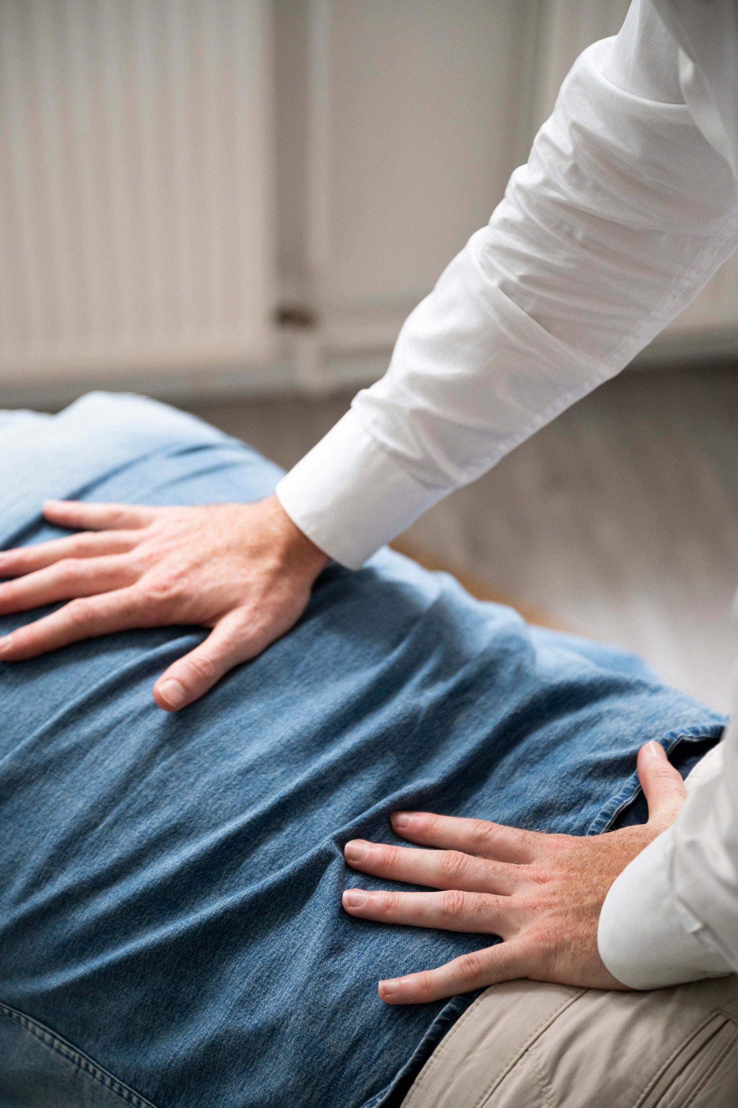In de rug geschoten - wat te doen en hoe chiropractie helpt